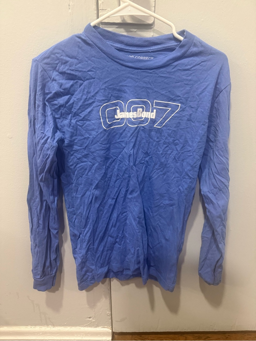 Urban outfitters 007 graphic long sleeve tee S